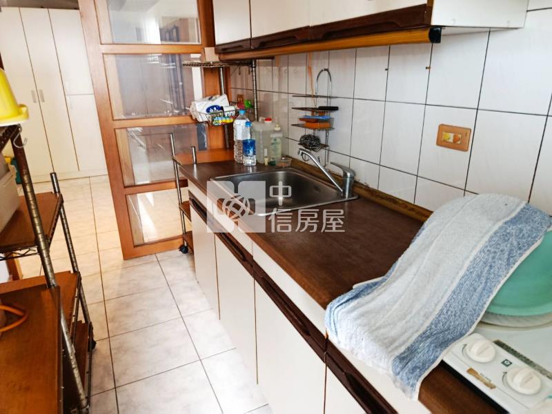 近轉運站皇龍景觀三房房屋室內格局與周邊環境