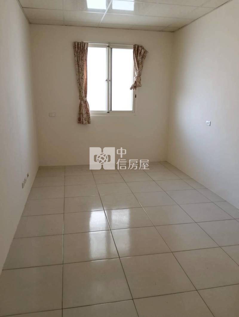 大里美群大地坪美墅房屋室內格局與周邊環境