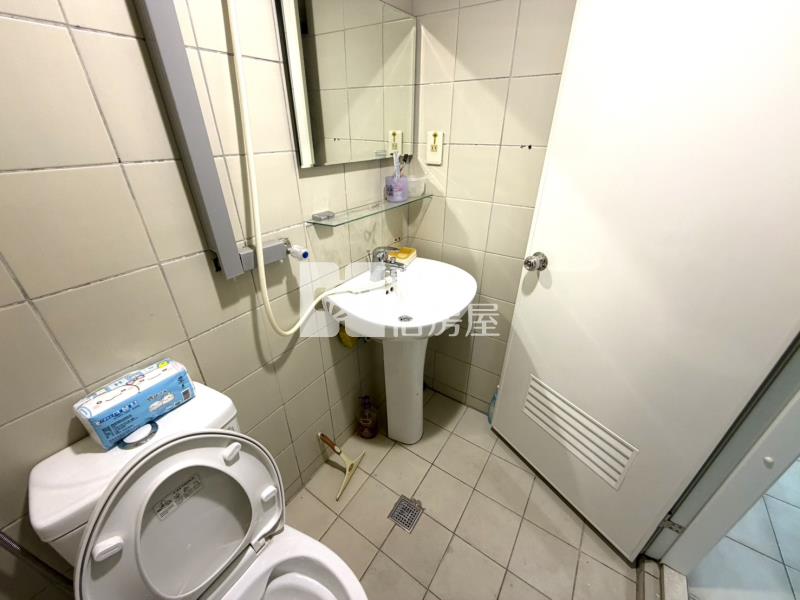 專-中原大學全新裝潢陽台套房房屋室內格局與周邊環境