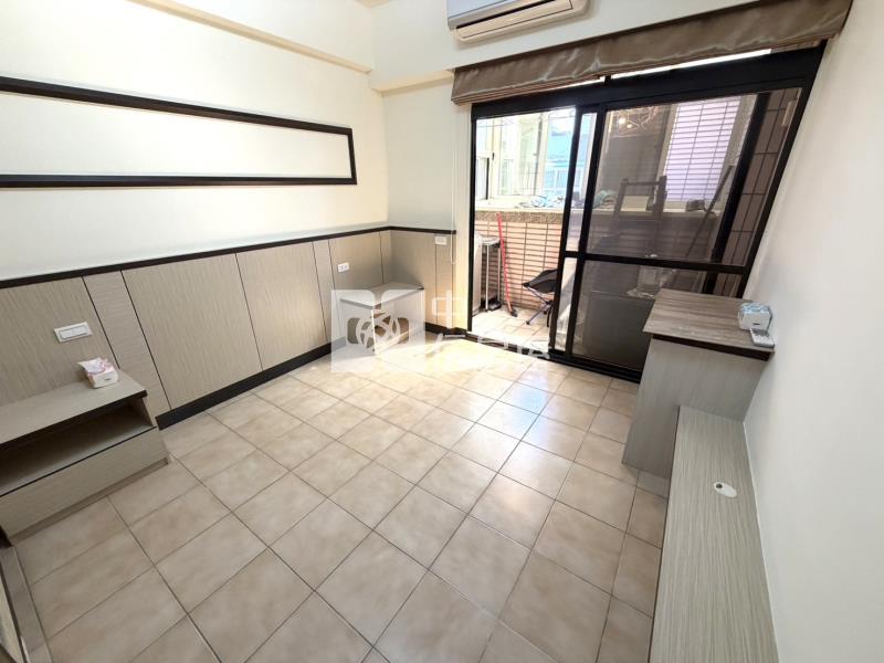 專-中原大學全新裝潢陽台套房房屋室內格局與周邊環境