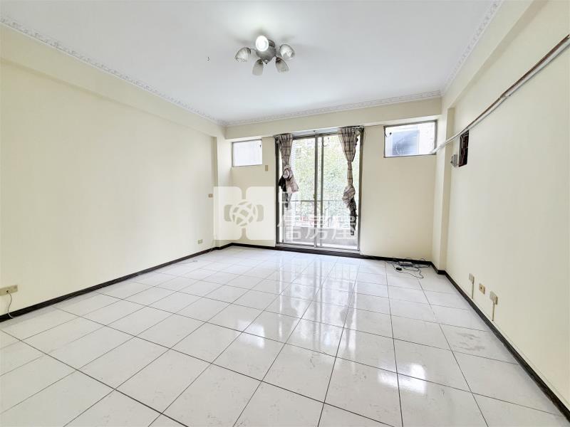 七期惠文學區大地坪透店房屋室內格局與周邊環境