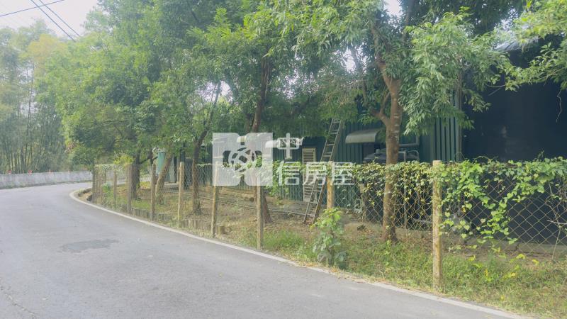 內門2000坪美農園贈未保存建物房屋室內格局與周邊環境