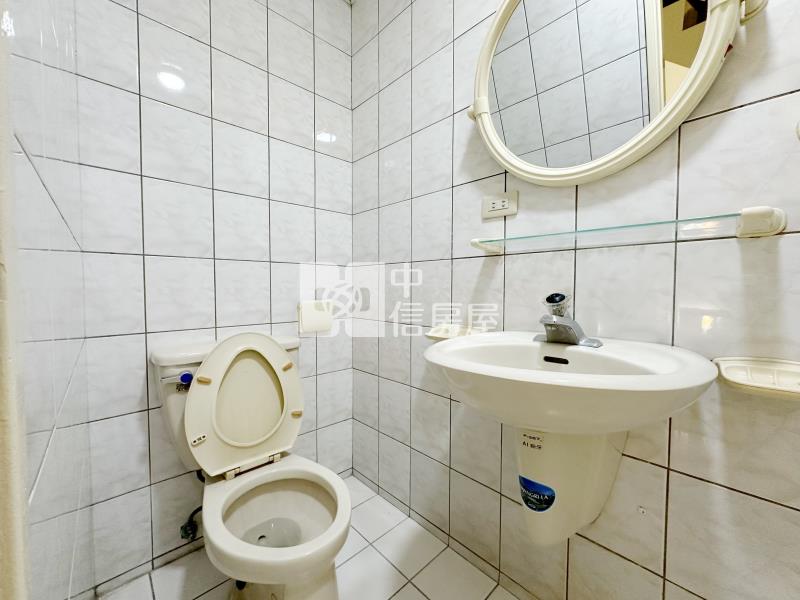 平鎮近66快速道路車庫停車美別墅房屋室內格局與周邊環境