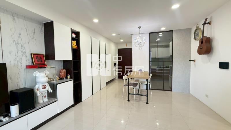 大里君大院帝王戶三房雙平車房屋室內格局與周邊環境