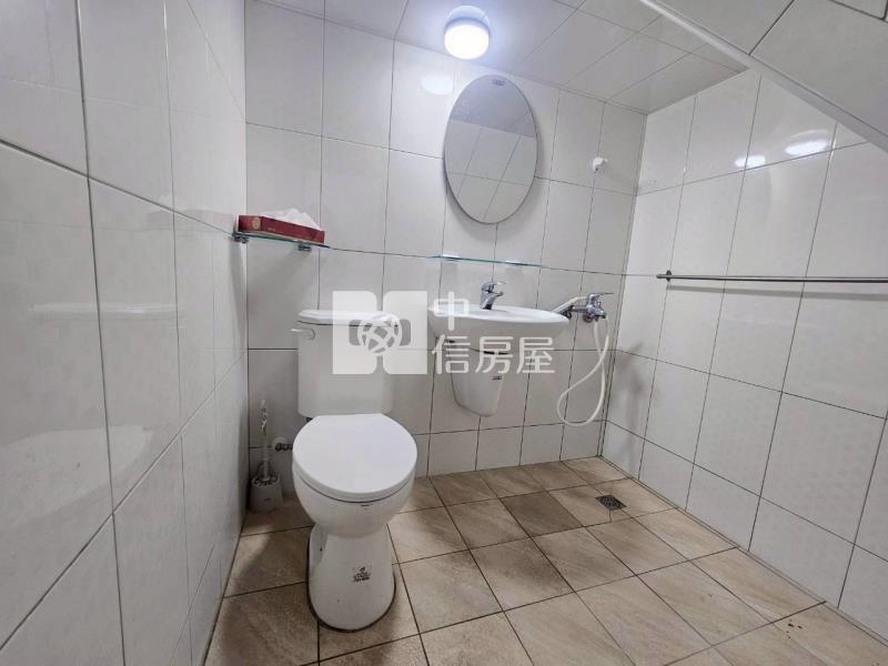 佳里信義國小旁5房孝親傳統透天房屋室內格局與周邊環境