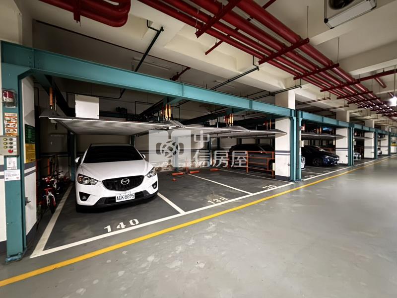 ◆信義君悅4房+車位房屋室內格局與周邊環境