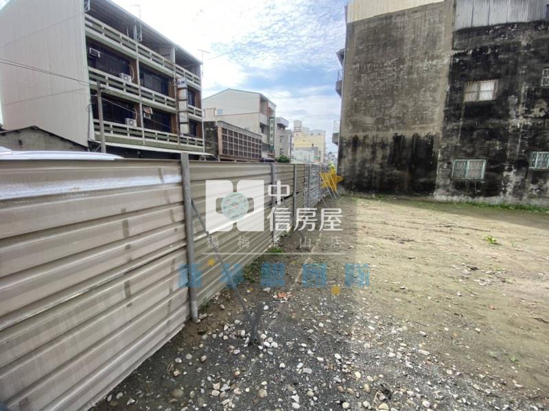 【新夢想】臨12米路大面寬建地房屋室內格局與周邊環境