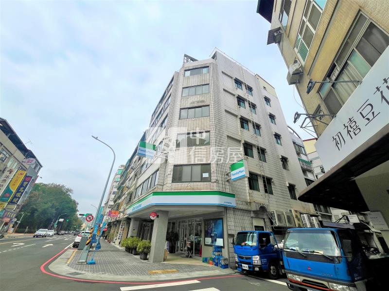 科博館旁三角窗收租店面房屋室內格局與周邊環境