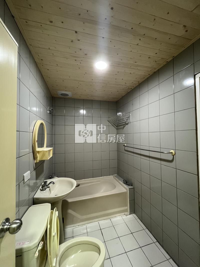 雙學區裝潢美別墅房屋室內格局與周邊環境