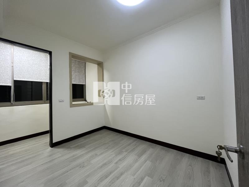 雙學區裝潢美別墅房屋室內格局與周邊環境