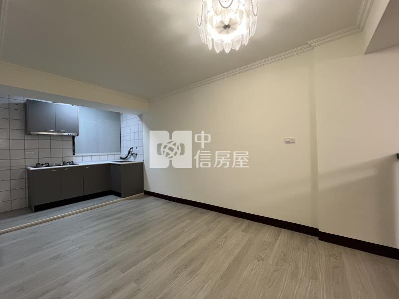 雙學區裝潢美別墅房屋室內格局與周邊環境