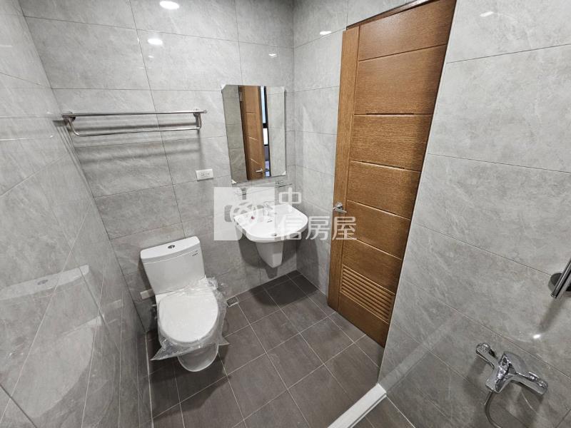 湖口國小新成屋電梯二房雙衛浴房屋室內格局與周邊環境