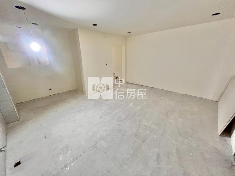 山仔頂公園旁雙主臥美透天(A)房屋室內格局與周邊環境