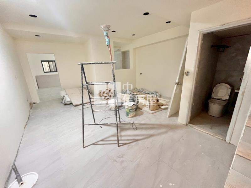 山仔頂公園旁雙主臥美透天(A)房屋室內格局與周邊環境