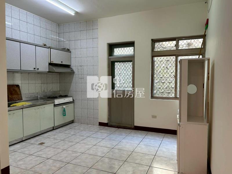 頭份近市區陽明透天房屋室內格局與周邊環境