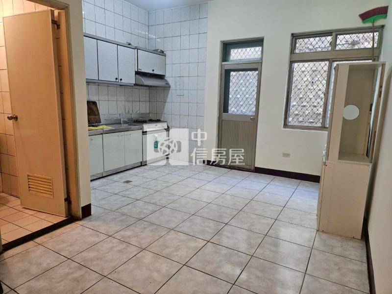 頭份近市區陽明透天房屋室內格局與周邊環境