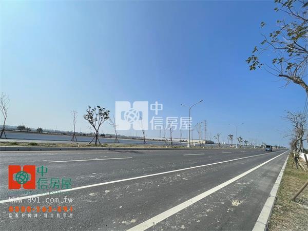 民雄菁埔國小旁正路邊農地Ａ房屋室內格局與周邊環境