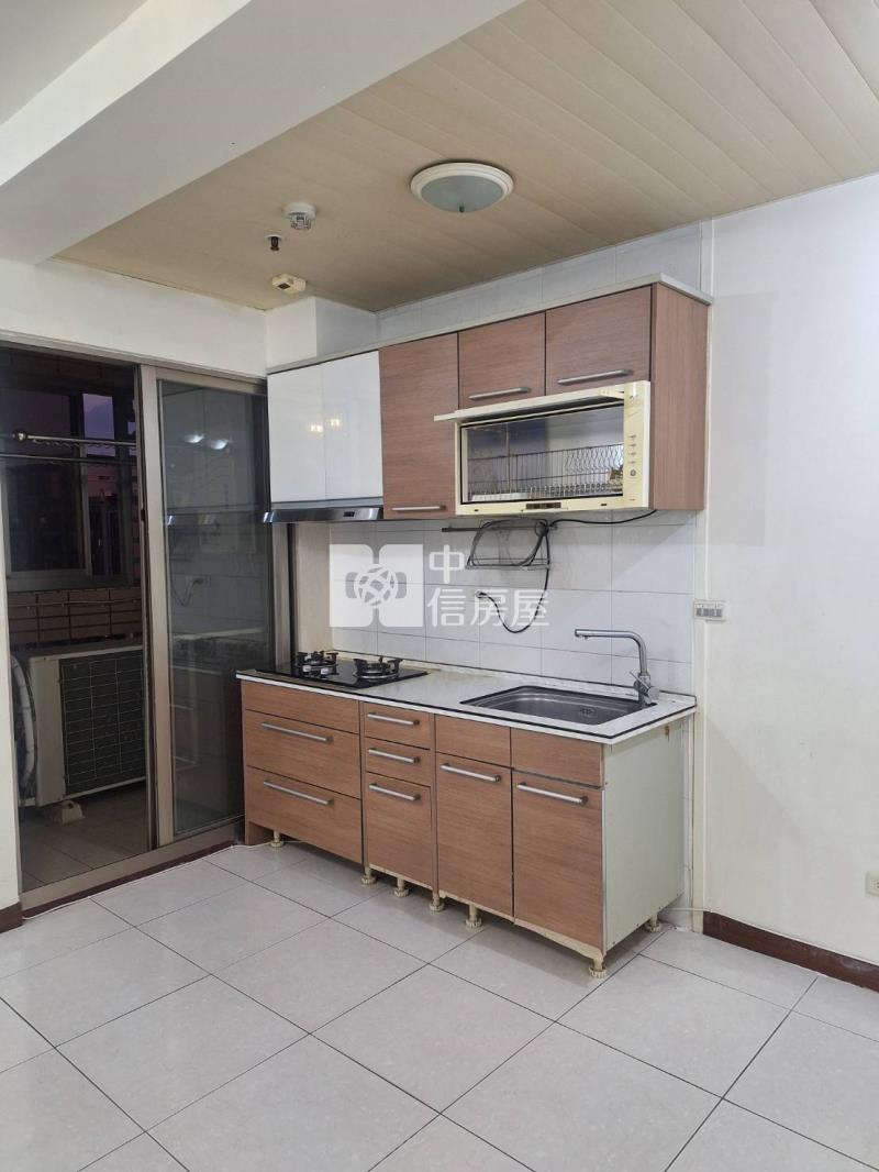 藝文捷運亞曼尼大套房房屋室內格局與周邊環境