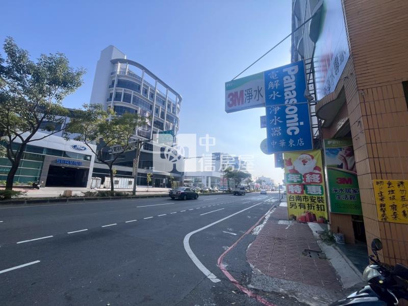 近文化中心整新二房健身寓房屋室內格局與周邊環境