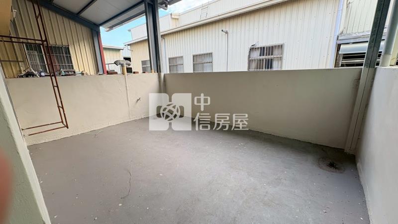 太平工業區前院車庫別墅B房屋室內格局與周邊環境