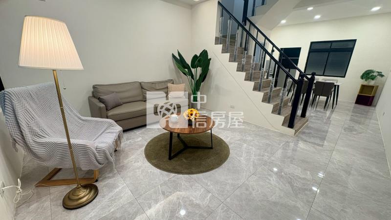 太平工業區前院車庫別墅B房屋室內格局與周邊環境