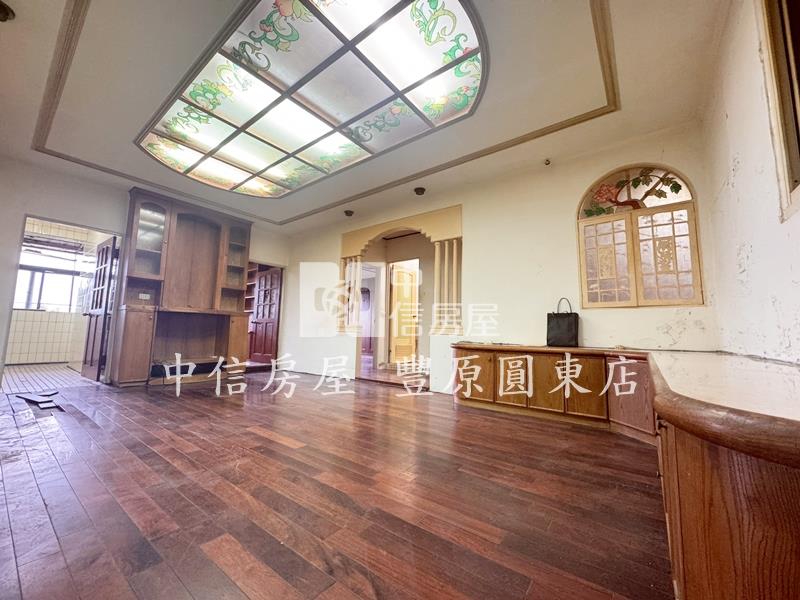 火車站公寓房屋室內格局與周邊環境