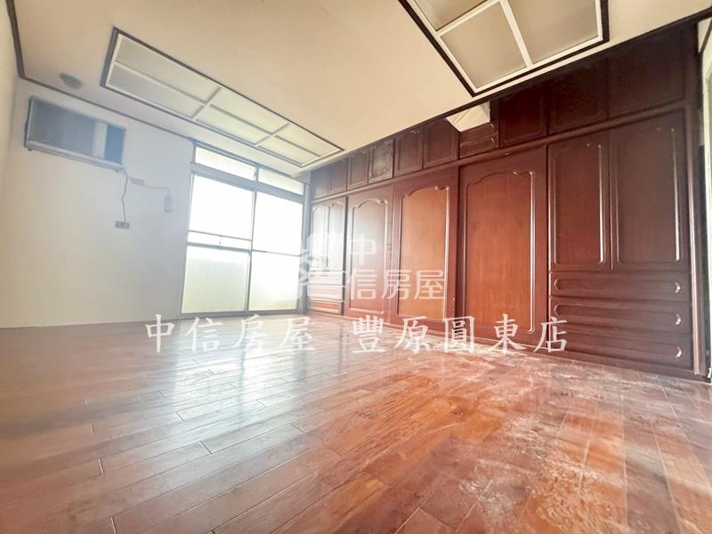 火車站公寓房屋室內格局與周邊環境