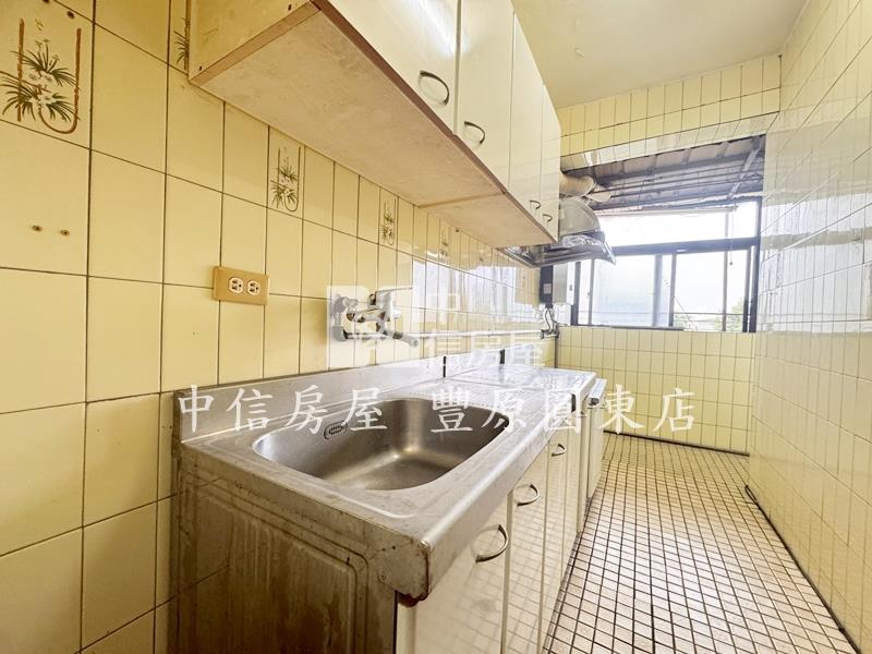 火車站公寓房屋室內格局與周邊環境