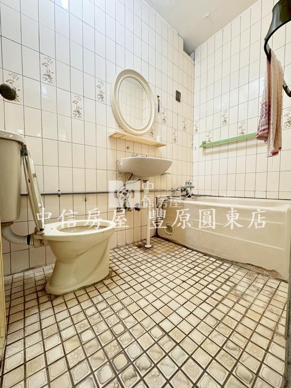 火車站公寓房屋室內格局與周邊環境