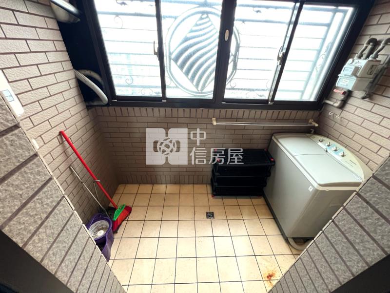 南勢美活市景觀三房車雙衛浴開窗房屋室內格局與周邊環境