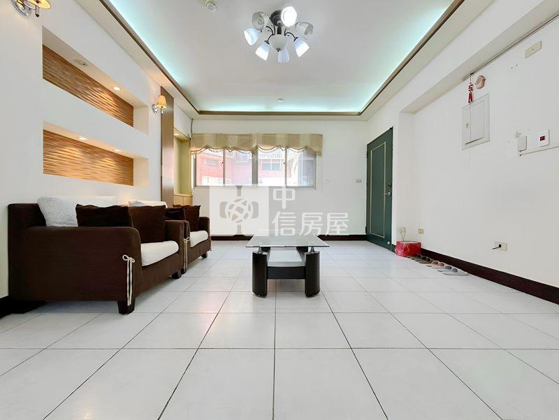 巨城三民採光大三房房屋室內格局與周邊環境