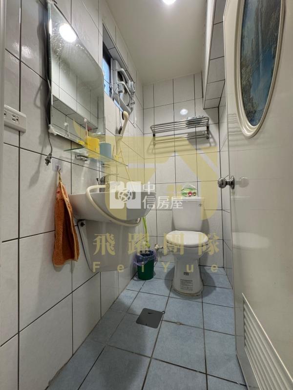 12米金陵路三段 獅子林翻修美透天房屋室內格局與周邊環境