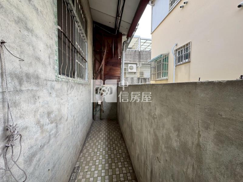 美村商圈大面寬可改雙車孝親透天房屋室內格局與周邊環境