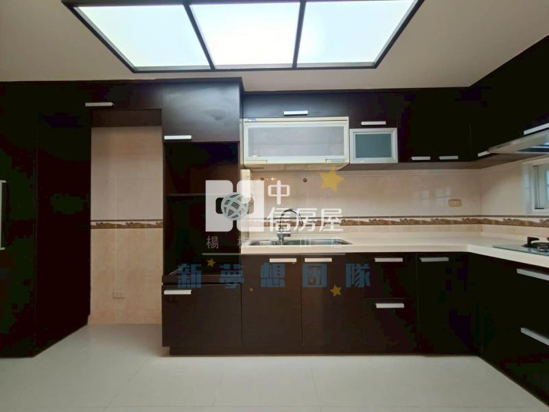 【新夢想】大溪埔頂公園旁 |三本璞園 |挑高雙車位大別墅房屋室內格局與周邊環境