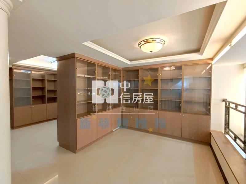 【新夢想】大溪埔頂公園旁 |三本璞園 |挑高雙車位大別墅房屋室內格局與周邊環境