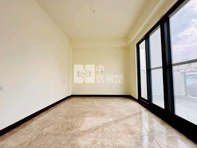 勝利寶仁學區優質全新車庫透天房屋室內格局與周邊環境