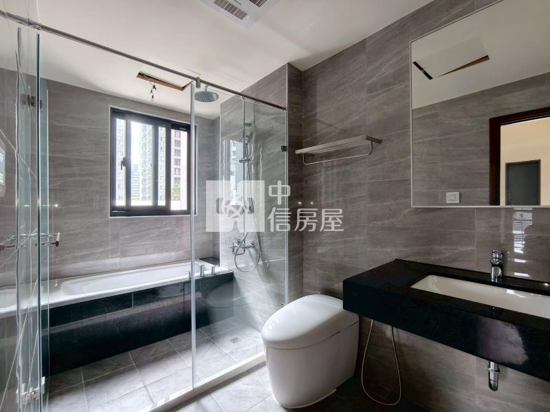 廍子公園角間臨路四車電梯住店房屋室內格局與周邊環境