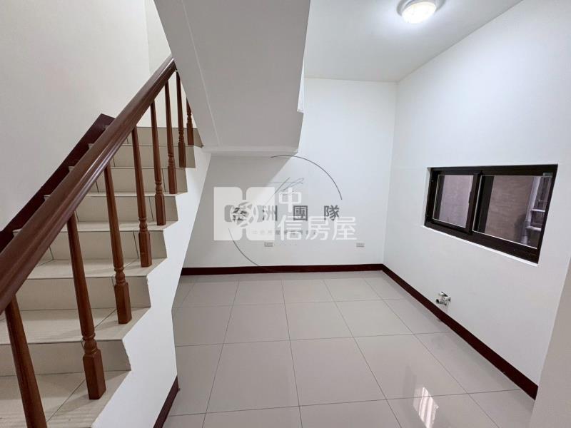 新屋埔頂國小整新透天含車庫房屋室內格局與周邊環境