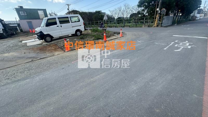 近大江購物中心一般農房屋室內格局與周邊環境