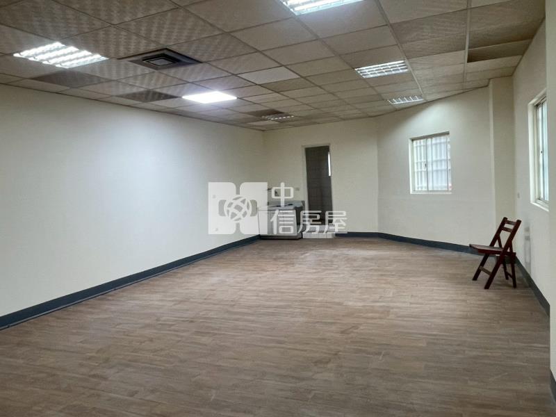 ●南榮路三坑站牌旁公寓房屋室內格局與周邊環境