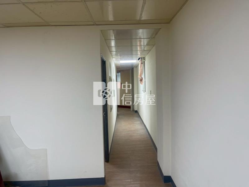 ●南榮路三坑站牌旁公寓房屋室內格局與周邊環境