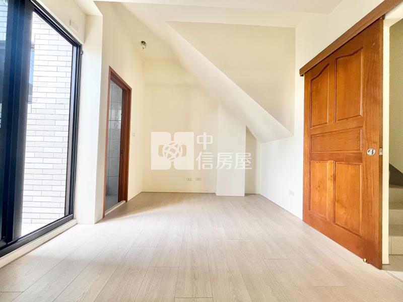 南屯精科全新雙車邊間美墅房屋室內格局與周邊環境