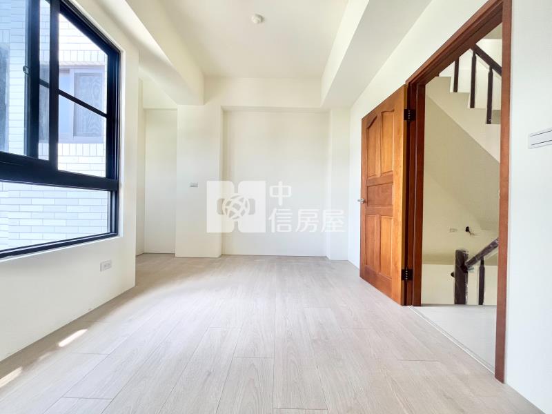 南屯精科全新雙車邊間美墅房屋室內格局與周邊環境