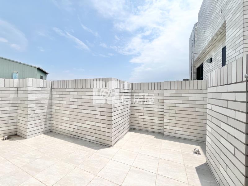 南屯精科全新雙車邊間美墅房屋室內格局與周邊環境