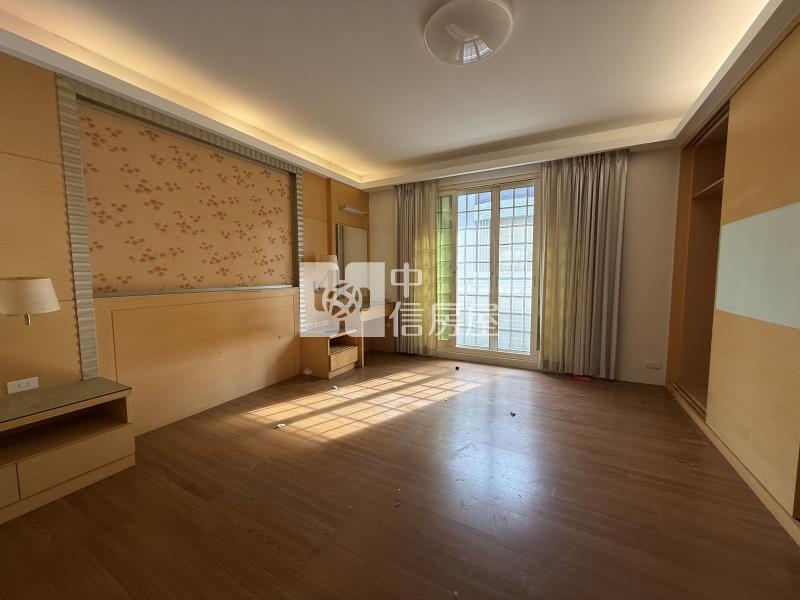 中壢體育園區5房雙車美別墅房屋室內格局與周邊環境