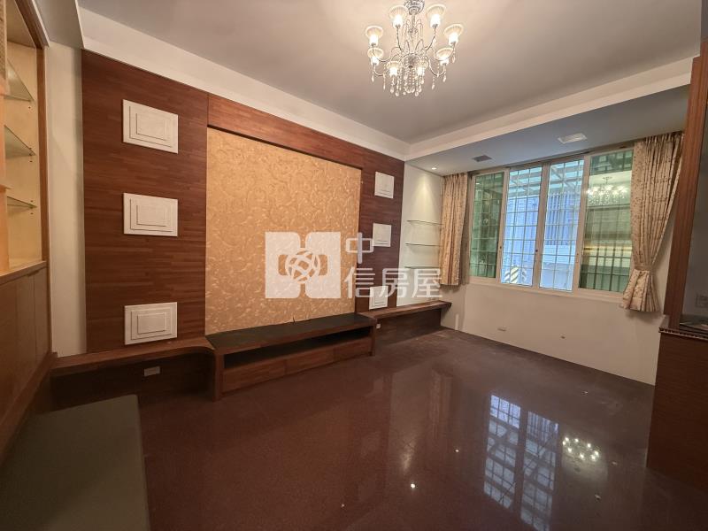 中壢體育園區5房雙車美別墅房屋室內格局與周邊環境