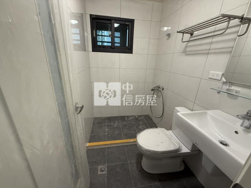 超便宜三房車房屋室內格局與周邊環境