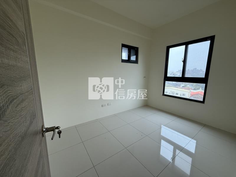 超便宜三房車房屋室內格局與周邊環境