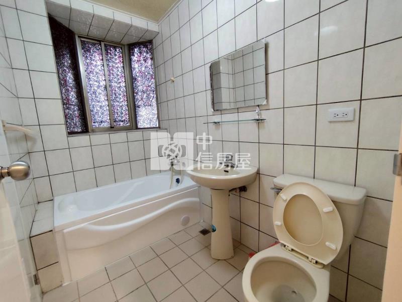 梅園社區整新3層樓透天+地下室平車房屋室內格局與周邊環境