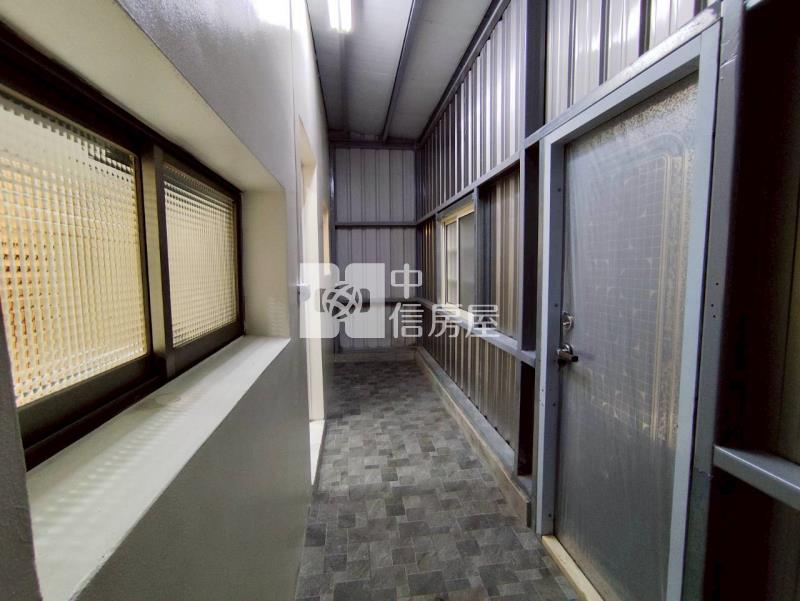 梅園社區整新3層樓透天+地下室平車房屋室內格局與周邊環境